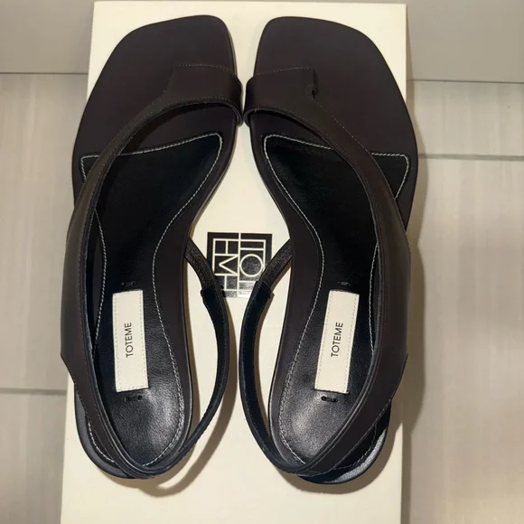 Toteme Sculptural Slingback Leather Sandals, 39, Pepper - Picture 11 of 15